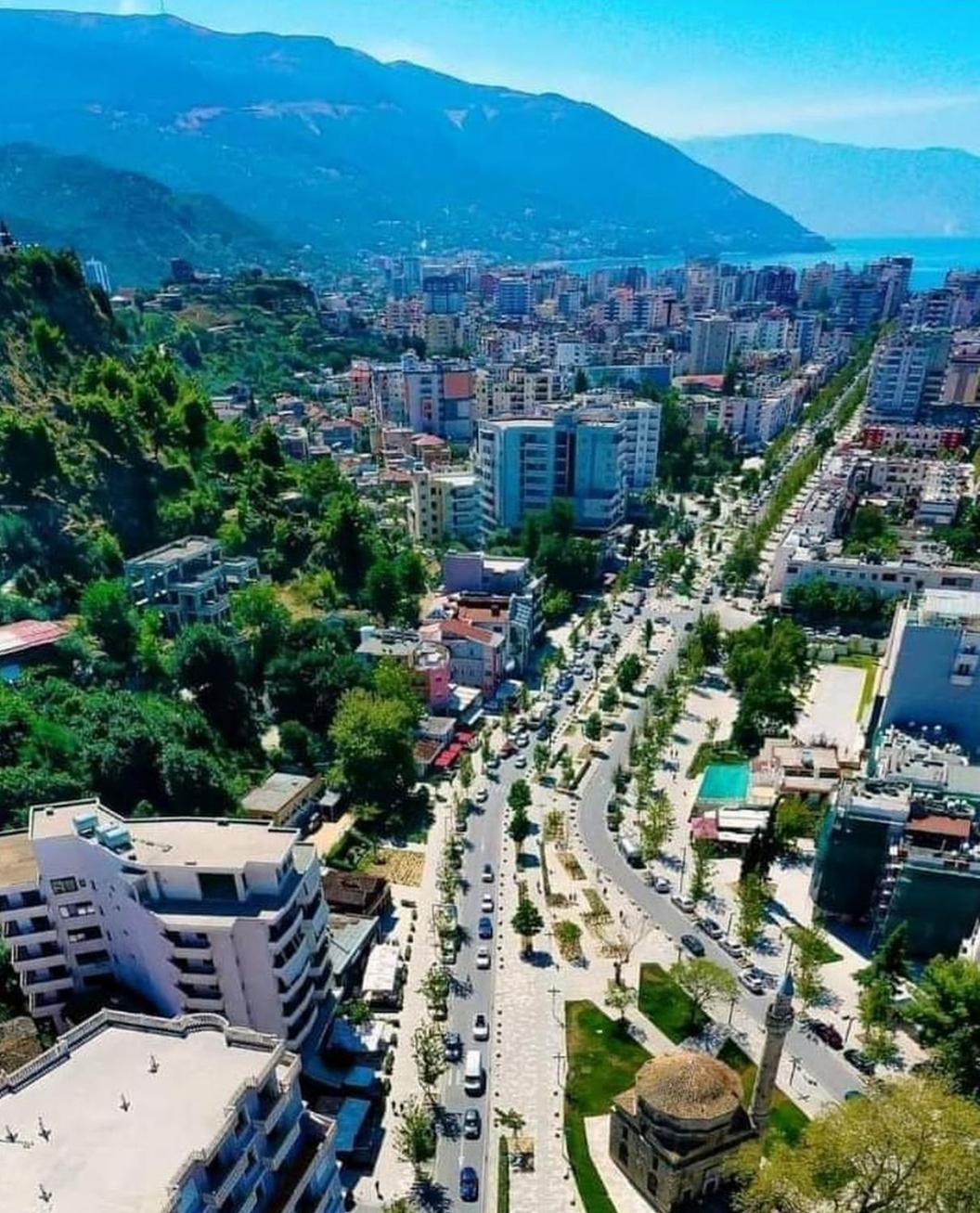 Апартаменти Apartment Cela Vlore