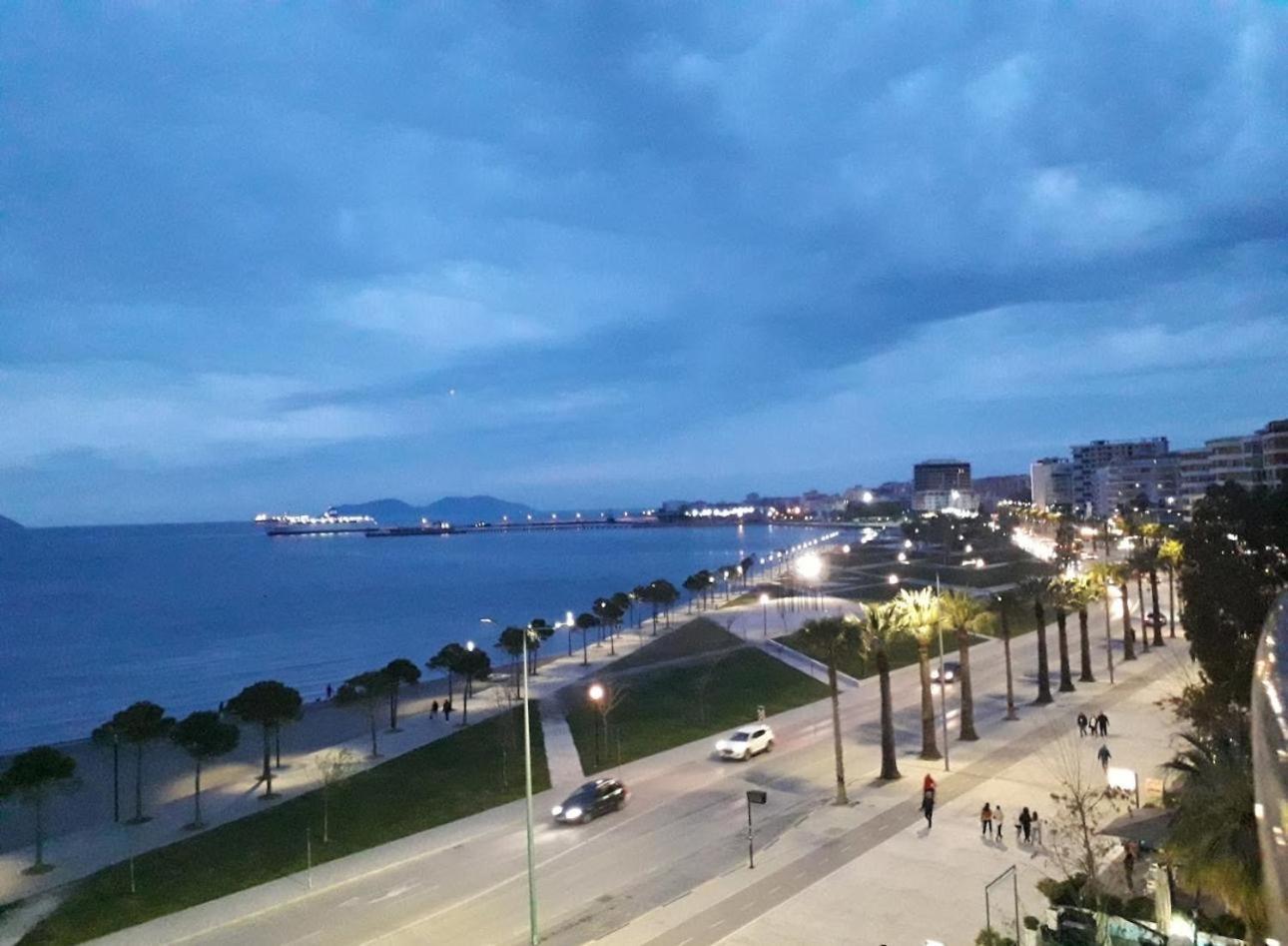 Апартаменти Apartment Cela Vlore *